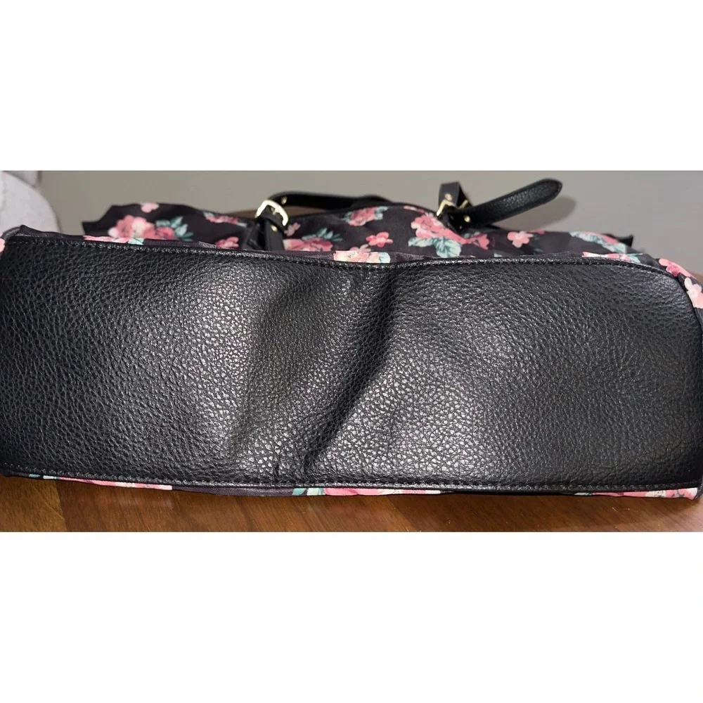 Juicy Couture Y2K  Black Floral Print Tote Bag Gold Logo Quilted Faux Leather